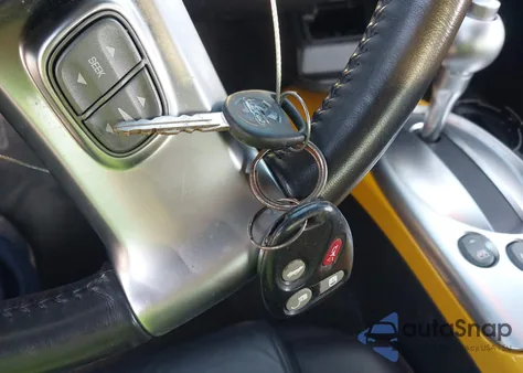 2004 Chevrolet Ssr z USA, uszkodzony, nr VIN 1GCES14P34B108359